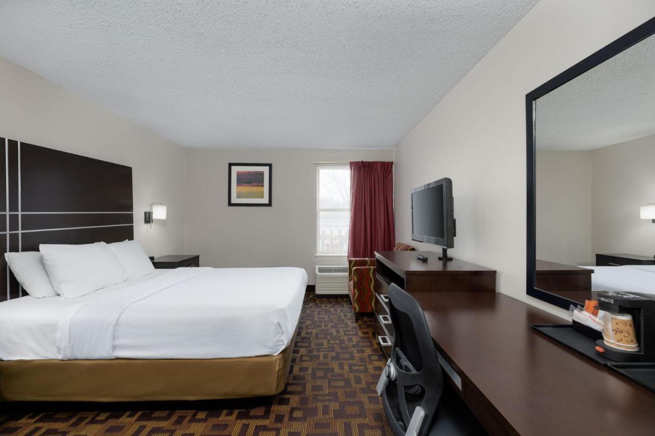 ชัวร์สเตย์ พลัส โฮเทล บาย เบสต์ เวสเทิร์น ชัตตานูกา Hotel ชัททานูกา ภายนอก รูปภาพ